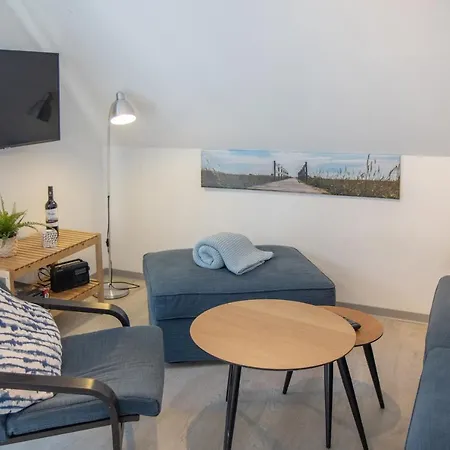 Friesenstrasse 13 *