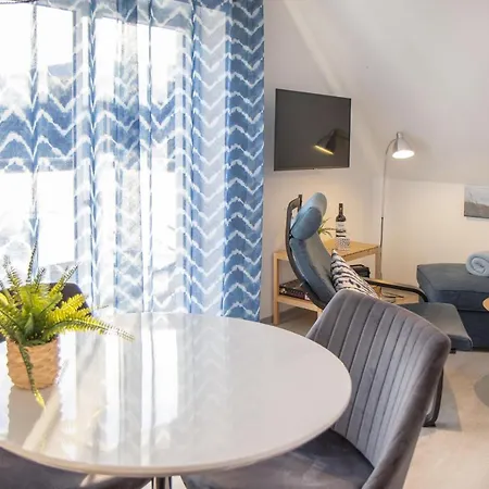 Friesenstrasse 13 Апартаменты *