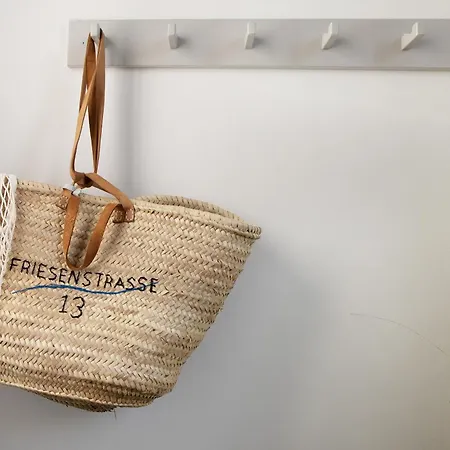 Friesenstrasse 13 Апартаменты